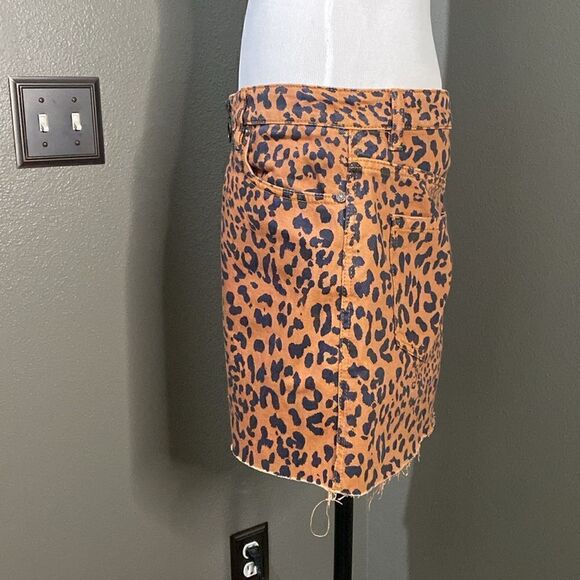 Free People We the free Women's Zip It Up Leopard Print Denim Mini Skirt - Picture 12 of 12